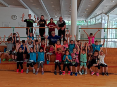 Begeisterung und Spaß am Handball beim Grundschulaktionstag der TSG Ailingen an der Grundschule in Brochenzell